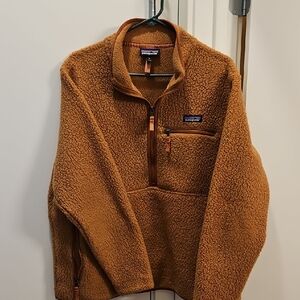 Patagonia Women's Tan Zip-Up Fleece Sweater
